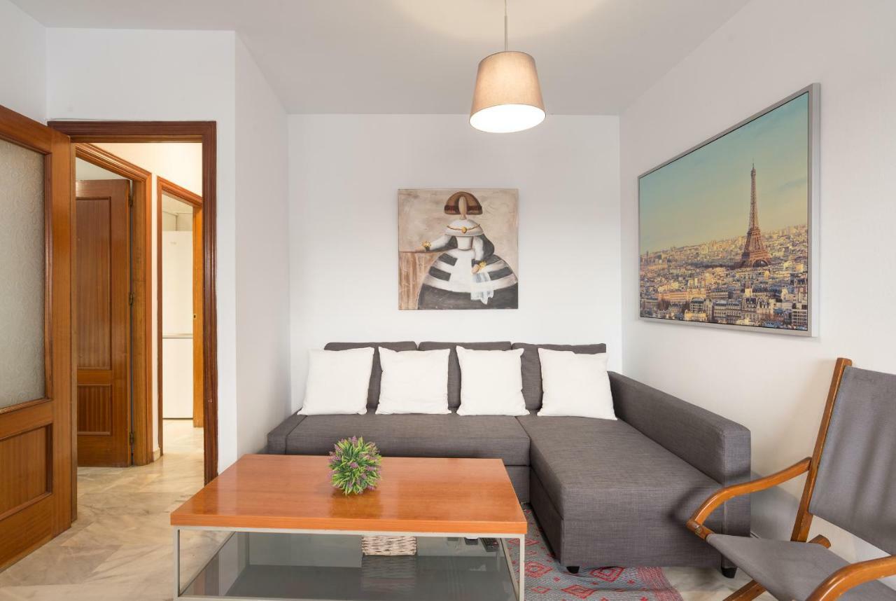 Appartement Ambb-Private Patio-Steps Away From Old Town à Málaga Extérieur photo